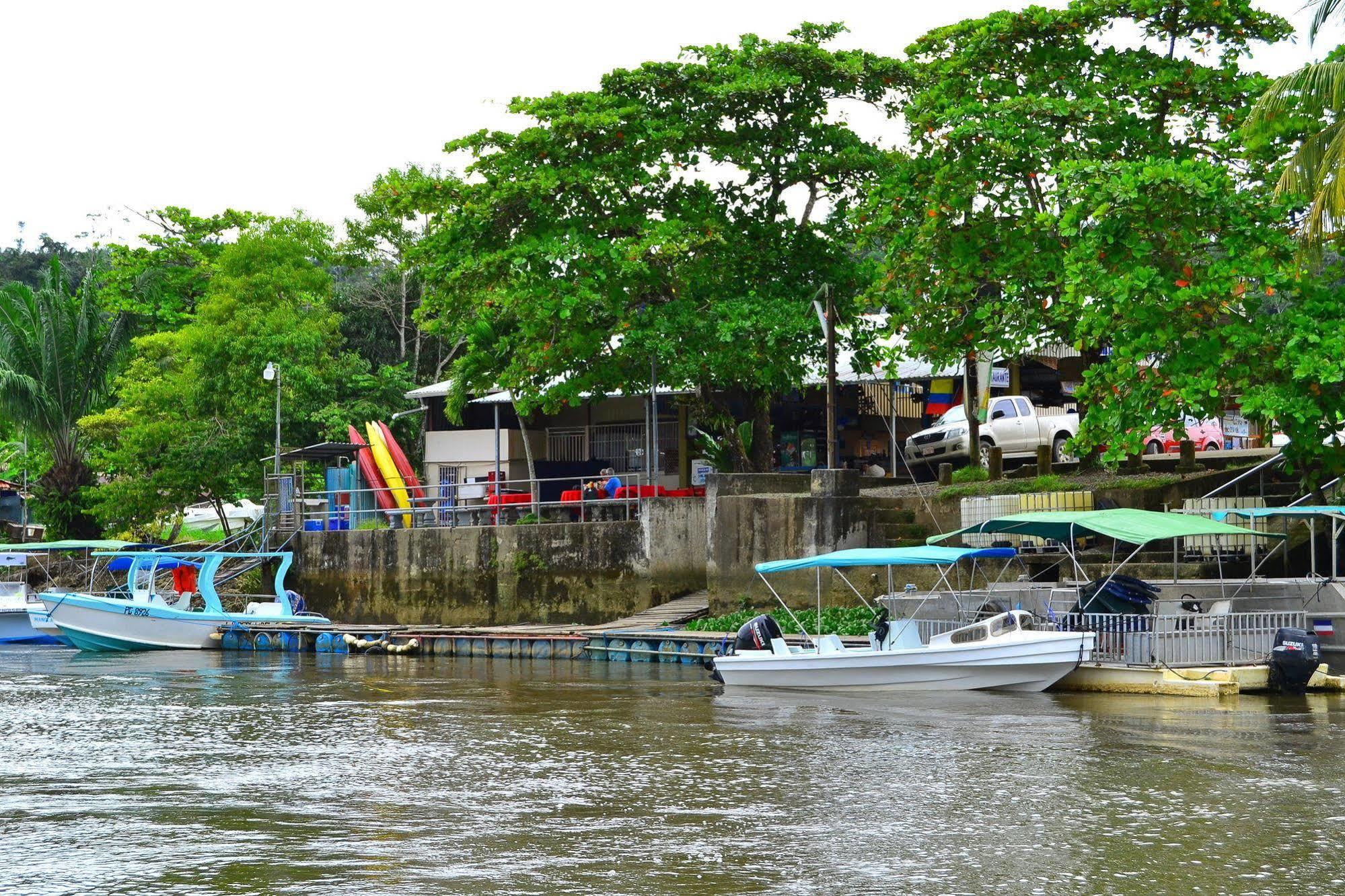 Hotel Sierpe River Exterior photo